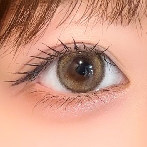 トゥインクルブラウン　装用画像