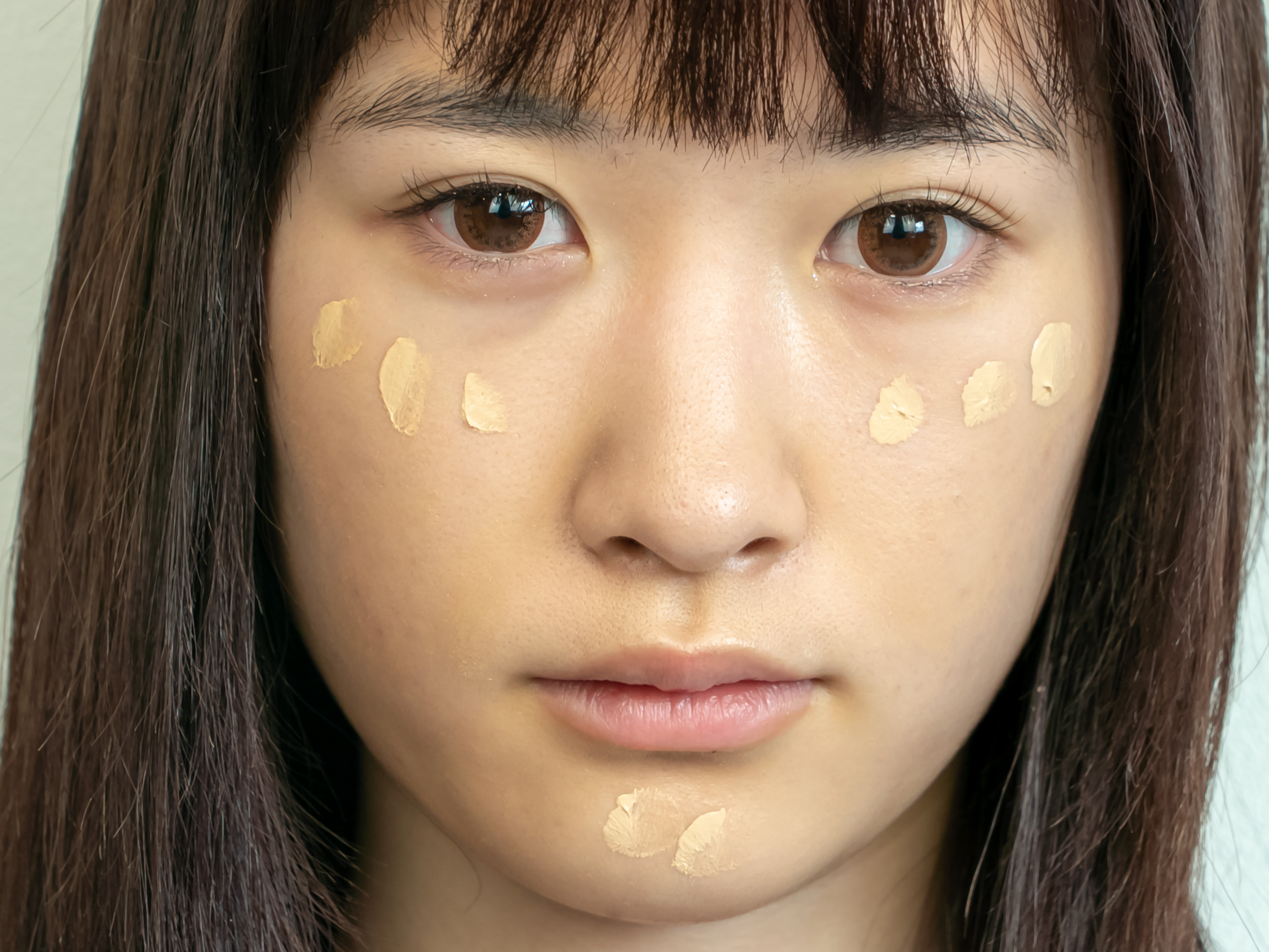 バレない「すっぴん風メイク」のやり方を覚えよう！急なお泊りでもこっそり可愛く♡ カラコン通販サイト LILY ANNA リリーアンナ【公式