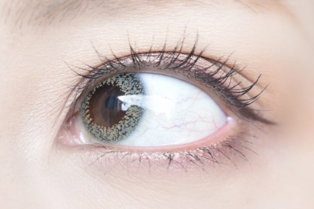 カラコンレポ トゥインクルアイズ ワンデー シークレットシリーズ Twinkleeyes1day Secretseries 美しい透明感で品のあるハーフアイに モスグリーン Moss Green の感想 装着レポ カラコン通販サイト Lily Anna リリーアンナ 公式 送料無料 即日発送