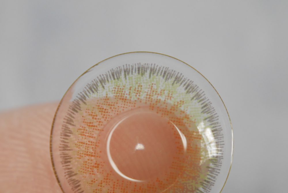 ミミジェム　カラコン　マギー